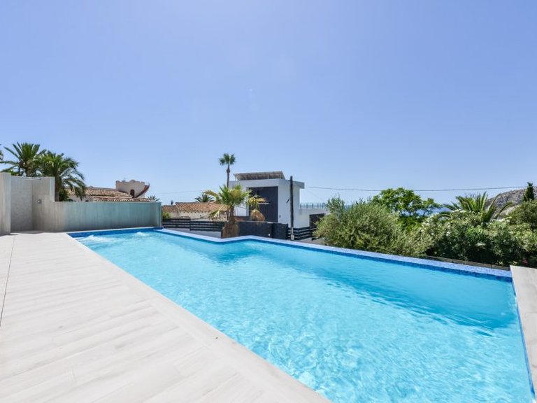 Villa for Sale in Costa Blanca Calpe, Alicante 2