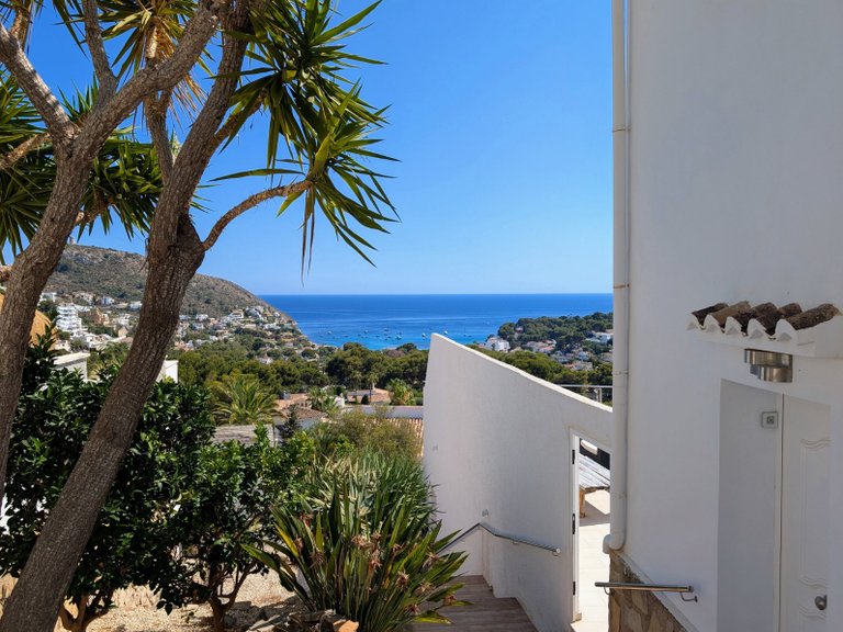 Villa for Sale in Costa Blanca Moraira, Alicante 41