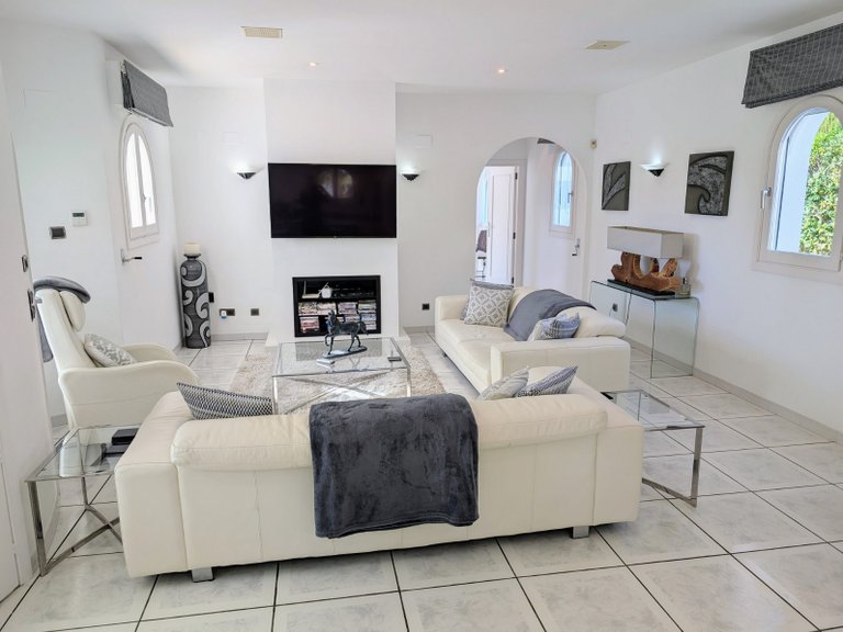 Villa for Sale in Costa Blanca Moraira, Alicante 10