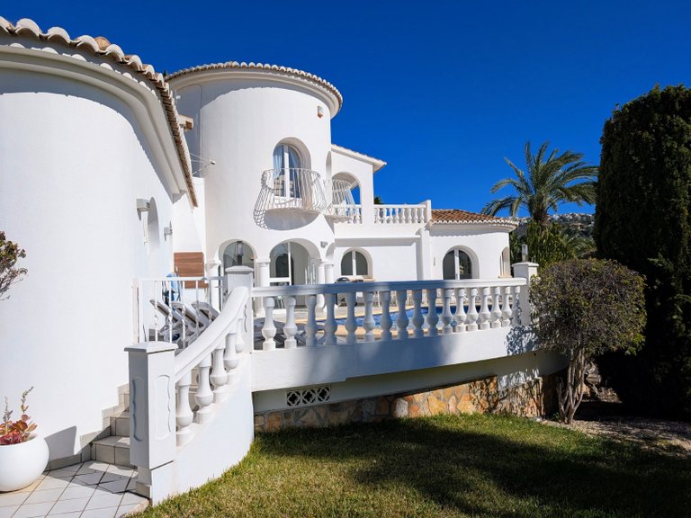 Villa for Sale in Costa Blanca Moraira, Alicante 3