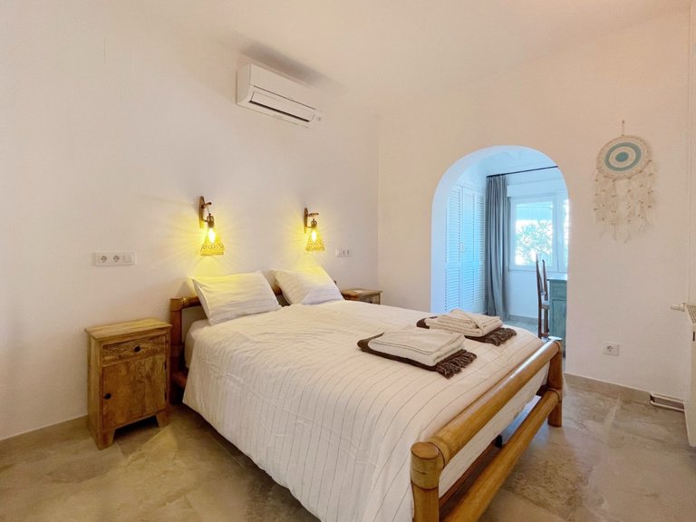 Villa for Sale in Costa Blanca Moraira, Alicante 25