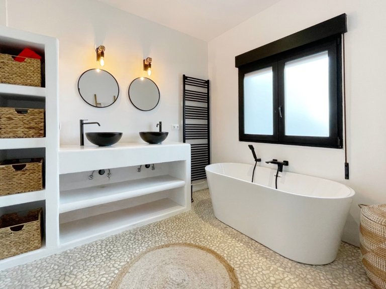 Villa for Sale in Costa Blanca Moraira, Alicante 24