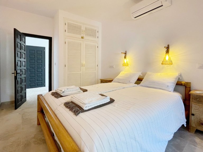 Villa for Sale in Costa Blanca Moraira, Alicante 27