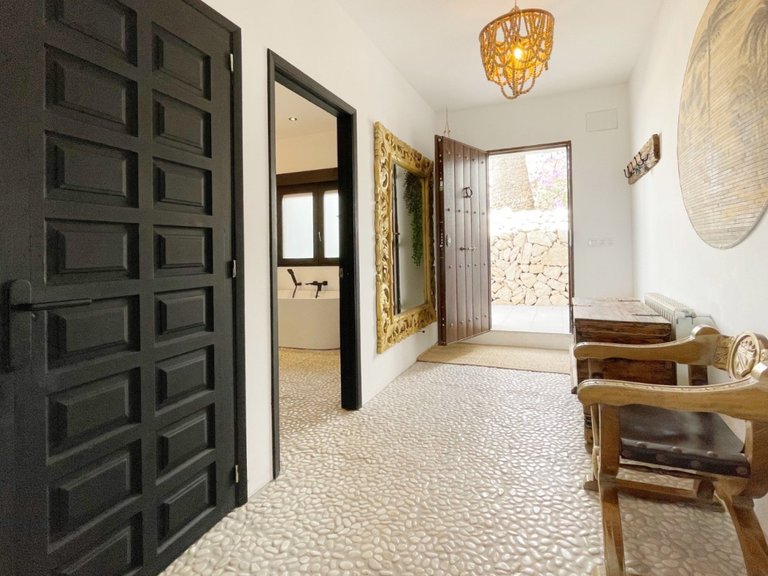 Villa for Sale in Costa Blanca Moraira, Alicante 21