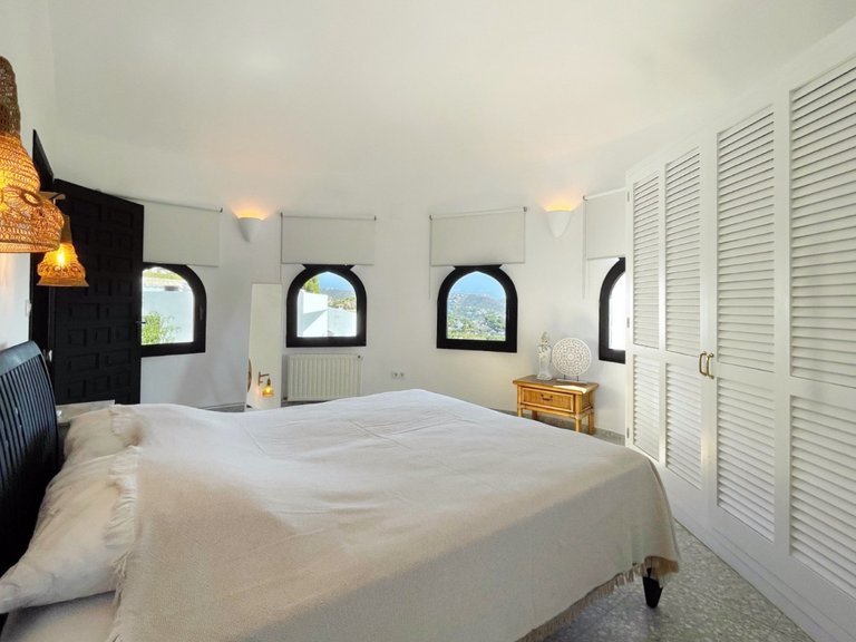 Villa for Sale in Costa Blanca Moraira, Alicante 29