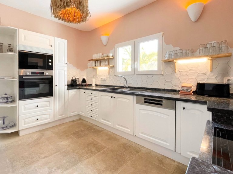 Villa for Sale in Costa Blanca Moraira, Alicante 13