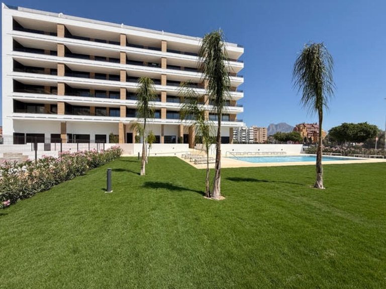 Apartment for Sale in Costa Blanca Villajoyosa, Alicante 3