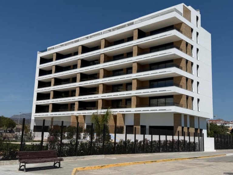 Apartment for Sale in Costa Blanca Villajoyosa, Alicante 2