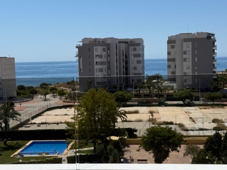 Penthouse for Sale in Costa Blanca Villajoyosa, Alicante 5