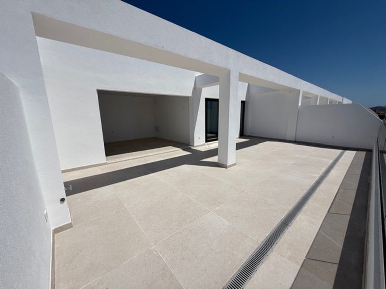 Penthouse for Sale in Costa Blanca Villajoyosa, Alicante 14