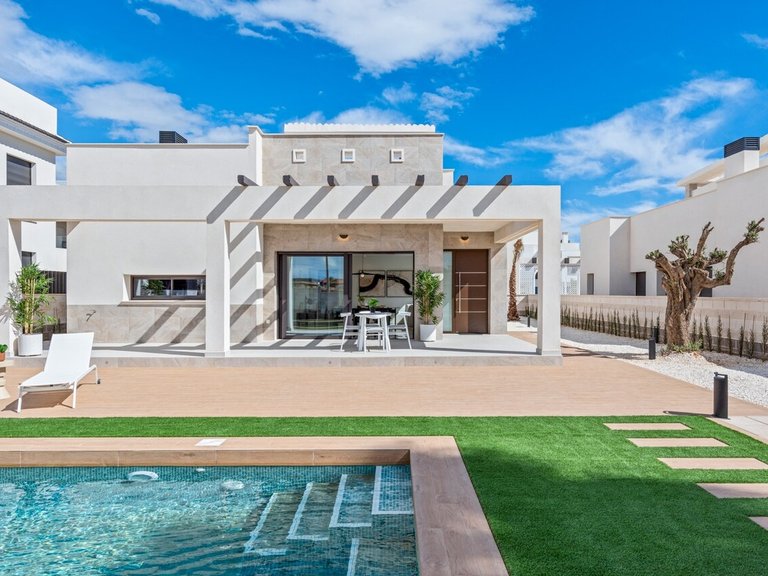 Villa for Sale in Costa Blanca Ciudad Quesada, Alicante 1