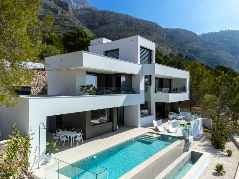 Villa for Sale in Costa Blanca Altea, Alicante 1