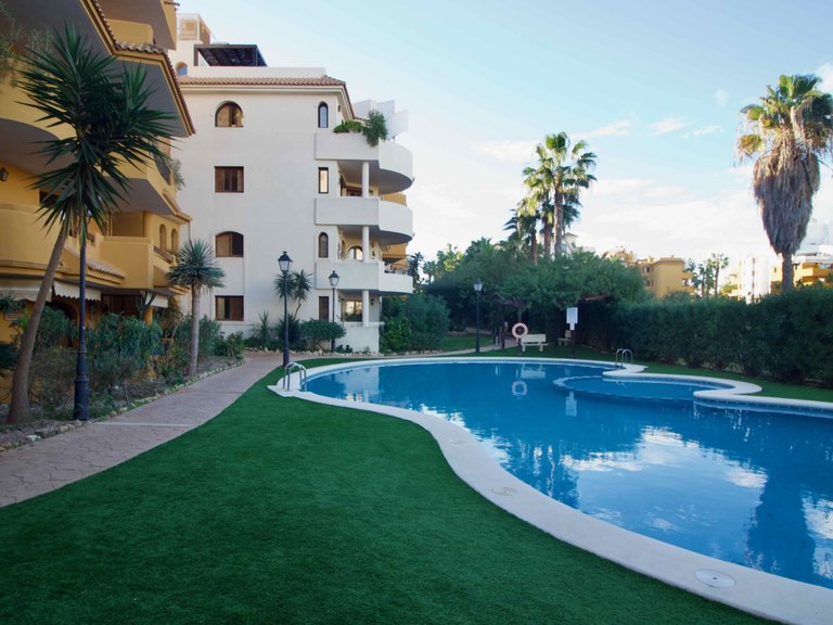 Apartment for Sale in Punta Prima, Alicante 40