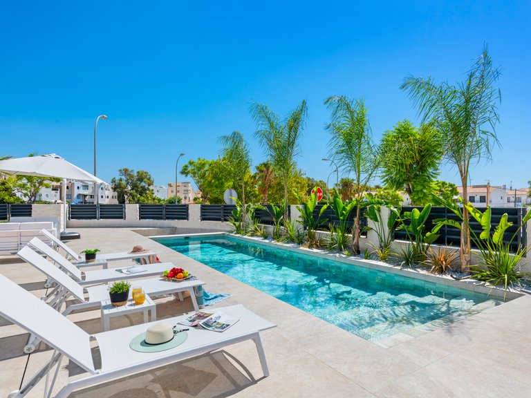 Villa for Sale in El Amerador, El Campello, Alicante 46