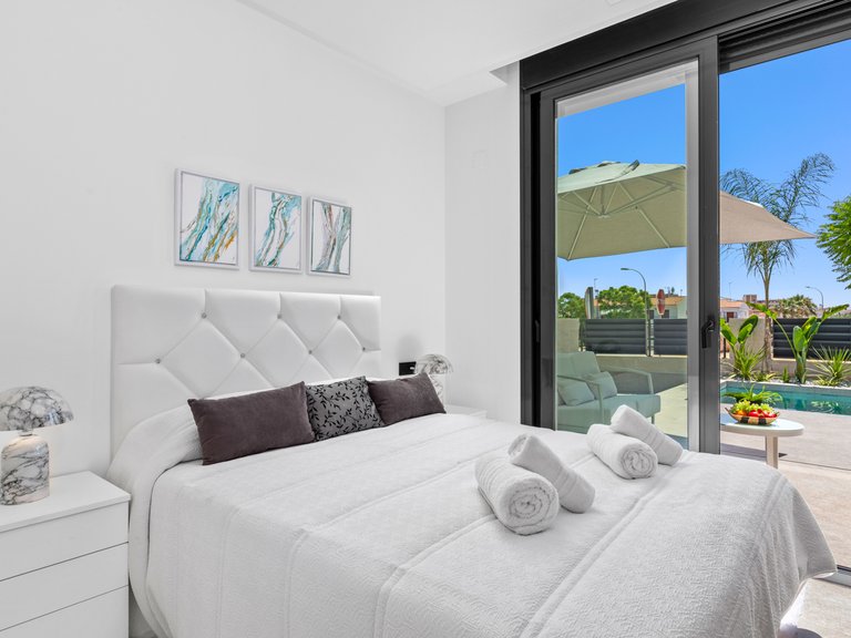 Villa for Sale in El Amerador, El Campello, Alicante 26