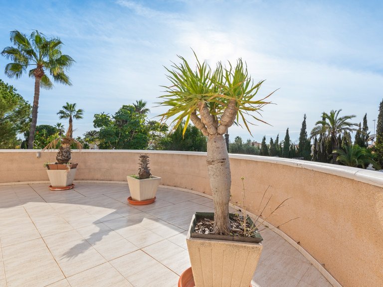 Villa for Sale in Doña Pepa, Ciudad Quesada, Alicante 46