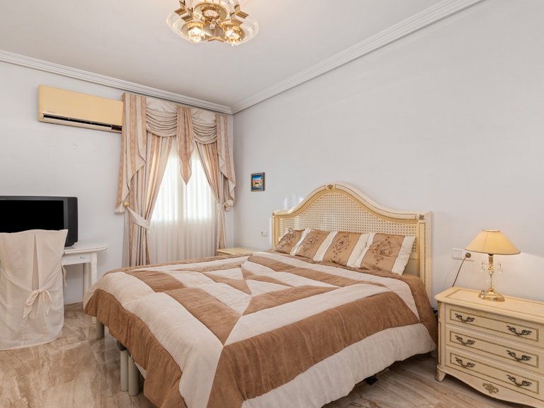 Villa for Sale in Doña Pepa, Ciudad Quesada, Alicante 38