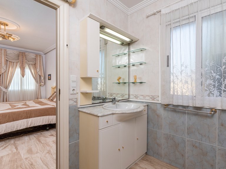 Villa for Sale in Doña Pepa, Ciudad Quesada, Alicante 36