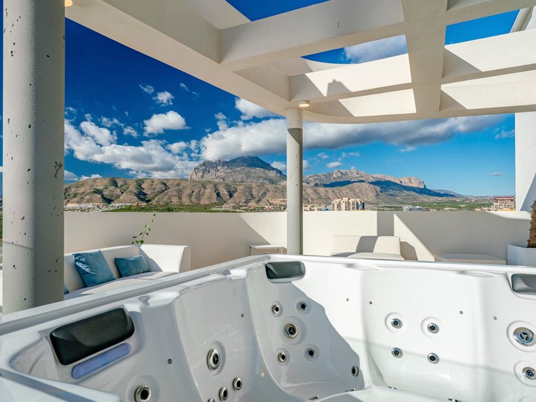 Apartment for Sale in Benidorm, Alicante 46