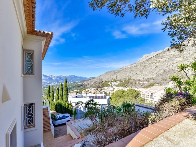 Villa for Sale in Sierra de Altea, Altea, Alicante 10