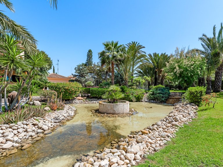 Villa for Sale in Elche/Elx, Elche, Alicante 18