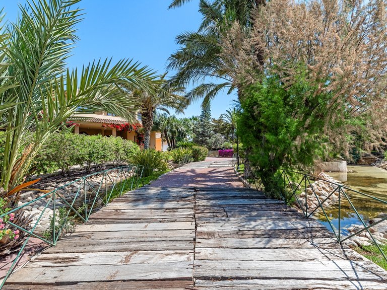 Villa for Sale in Elche/Elx, Elche, Alicante 17