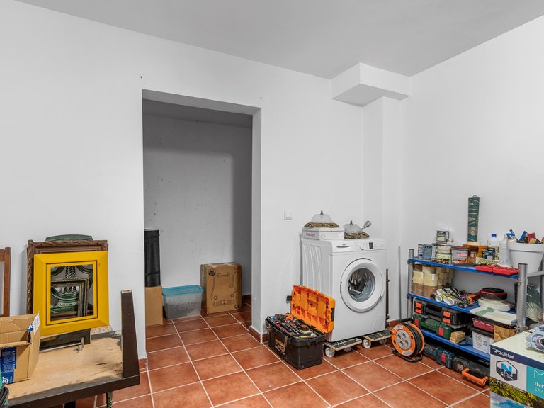 Villa for Sale in Alfas Del Pi, Alicante 31