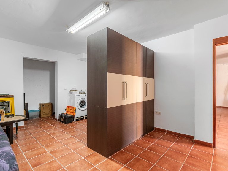 Villa for Sale in Alfas Del Pi, Alicante 33