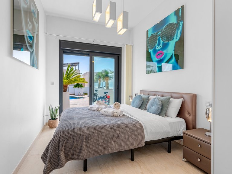 Villa for Sale in Villamartin, Orihuela Costa, Alicante 22