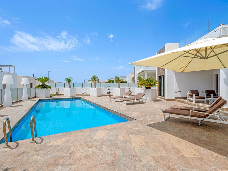 Villa for Sale in Villamartin, Orihuela Costa, Alicante 44