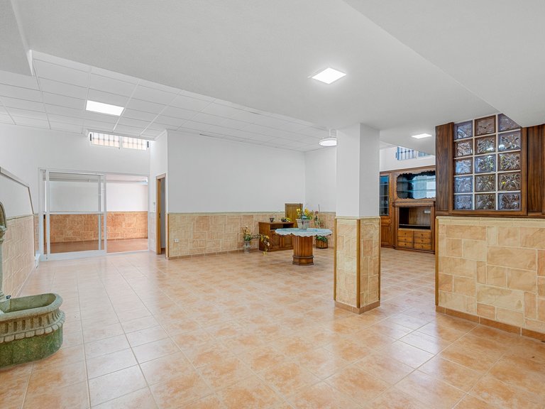 Villa for Sale in Torrevieja, Alicante 46