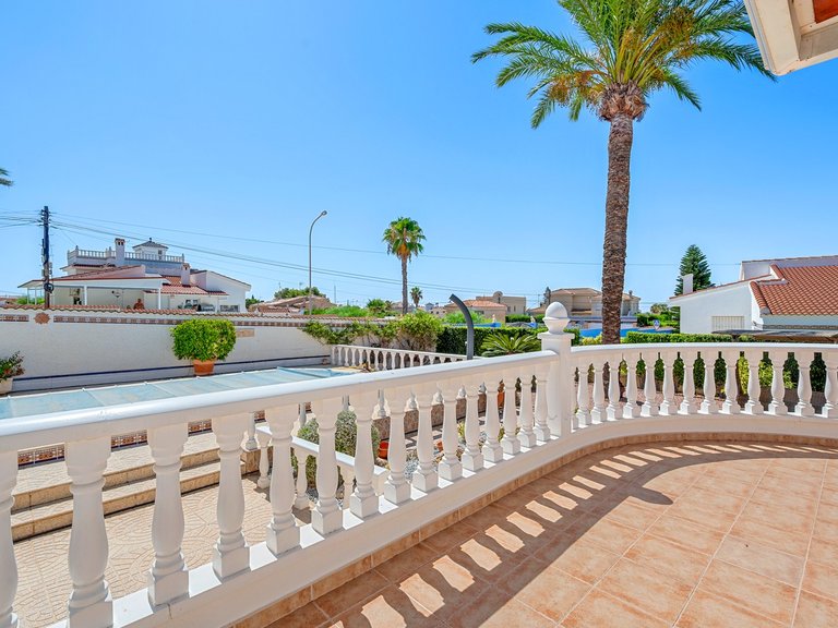 Villa for Sale in Ciudad Quesada/rojales, Alicante 4