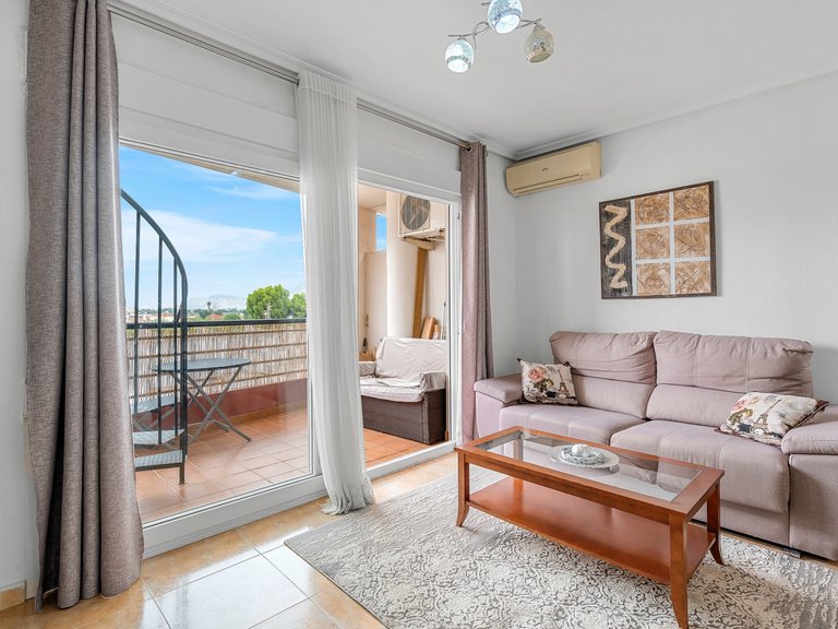 Apartment for Sale in Almoradi, Alicante 2