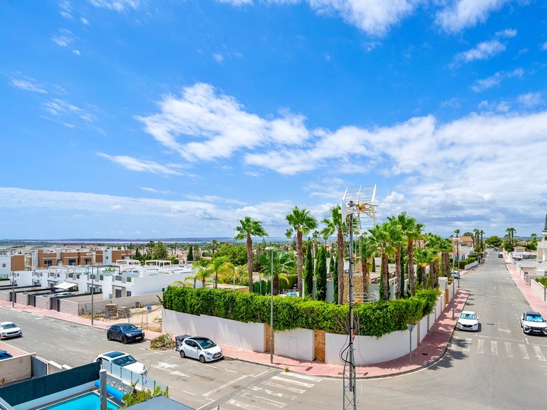 Villa for Sale in Rojales, Ciudad Quesada, Alicante 32