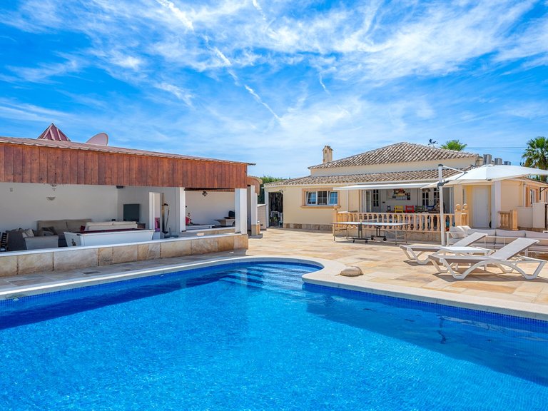 Country House for Sale in Las Heredades, Almoradi, Alicante 46