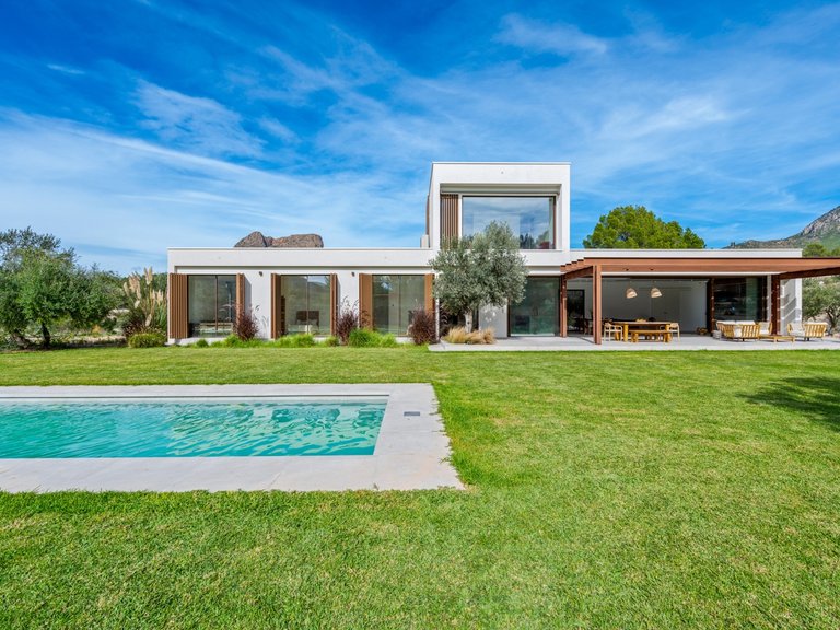 Villa for Sale in Finestrat, Alicante 2