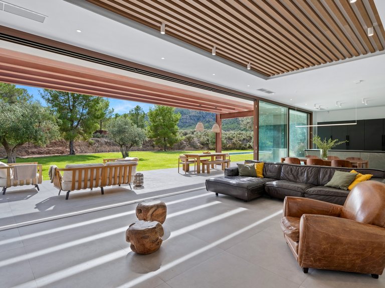 Villa for Sale in Finestrat, Alicante 4