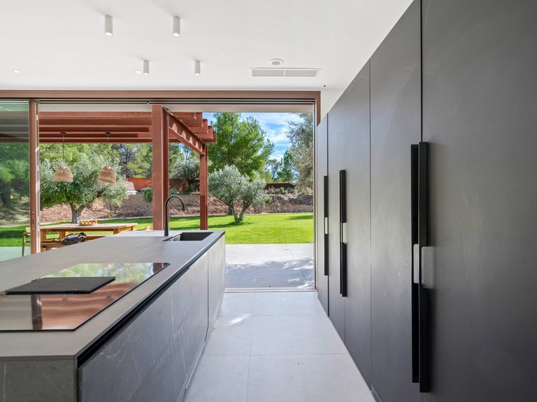 Villa for Sale in Finestrat, Alicante 12