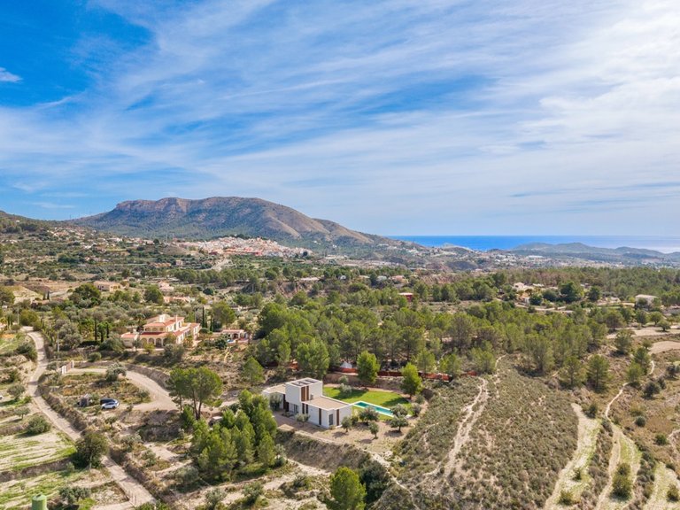 Villa for Sale in Finestrat, Alicante 41