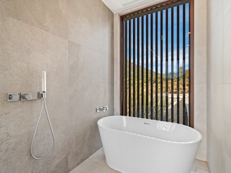 Villa for Sale in Finestrat, Alicante 18