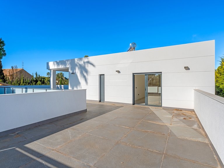 Villa for Sale in Campoamor, Alicante 11
