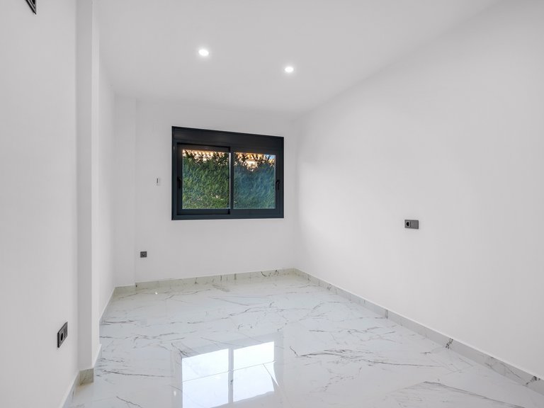 Villa for Sale in Campoamor, Alicante 20