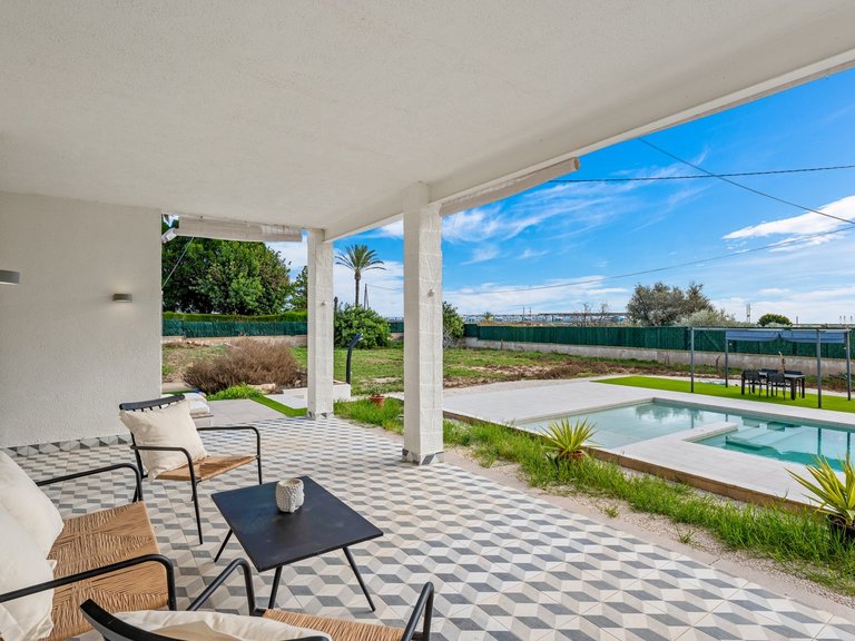 Villa for Sale in Elche/Elx, Elche, Alicante 17