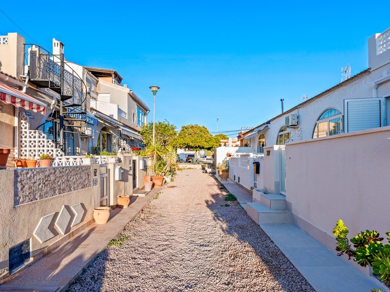 Stadthaus zu verkaufen in Torrevieja, Alicante 25