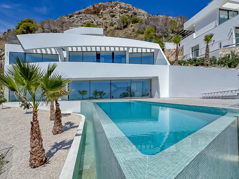 Villa for Sale in Altea, Alicante 1