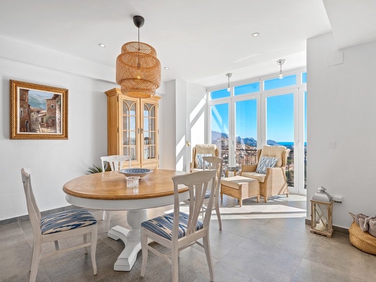 Apartment for Sale in La Nucia, Alicante 1