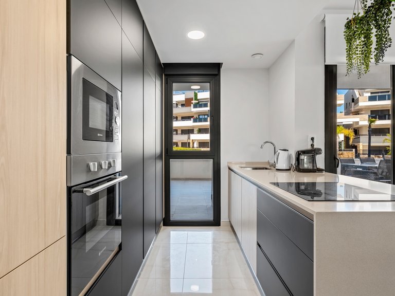 Apartment for Sale in Playa Flamenca, Orihuela Costa, Alicante 11