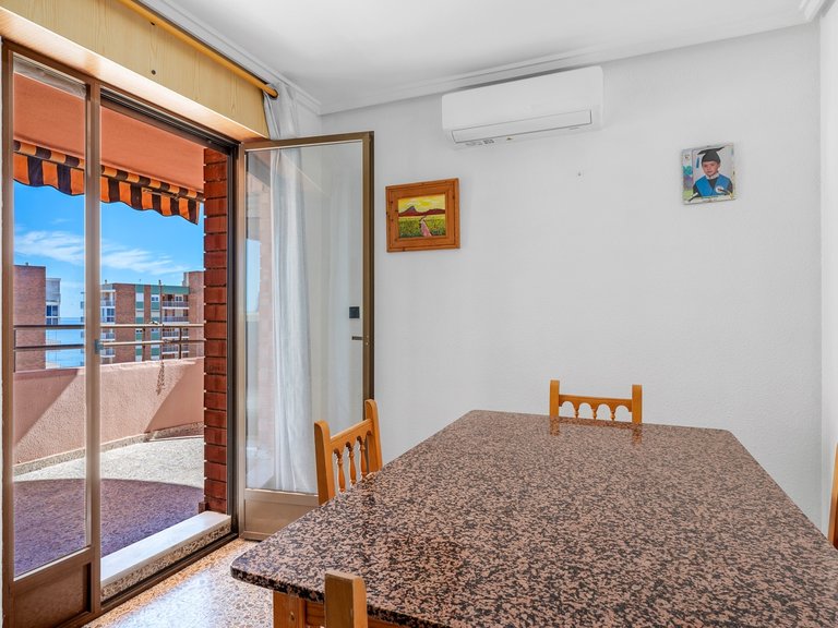 Apartment for Sale in Segunda linea playa, Arenales Del Sol, Alicante 8