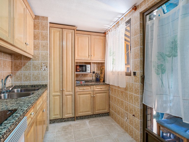 Apartment for Sale in Segunda linea playa, Arenales Del Sol, Alicante 10