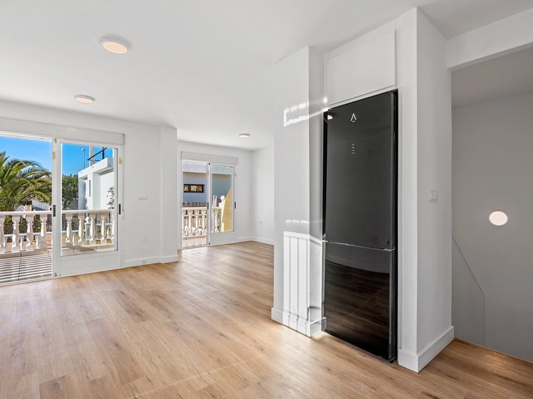 Town House for Sale in Benimar, Alicante 4